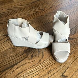 Eileen Fisher grey leather wedge sandals. Size 7 1/2. EUC